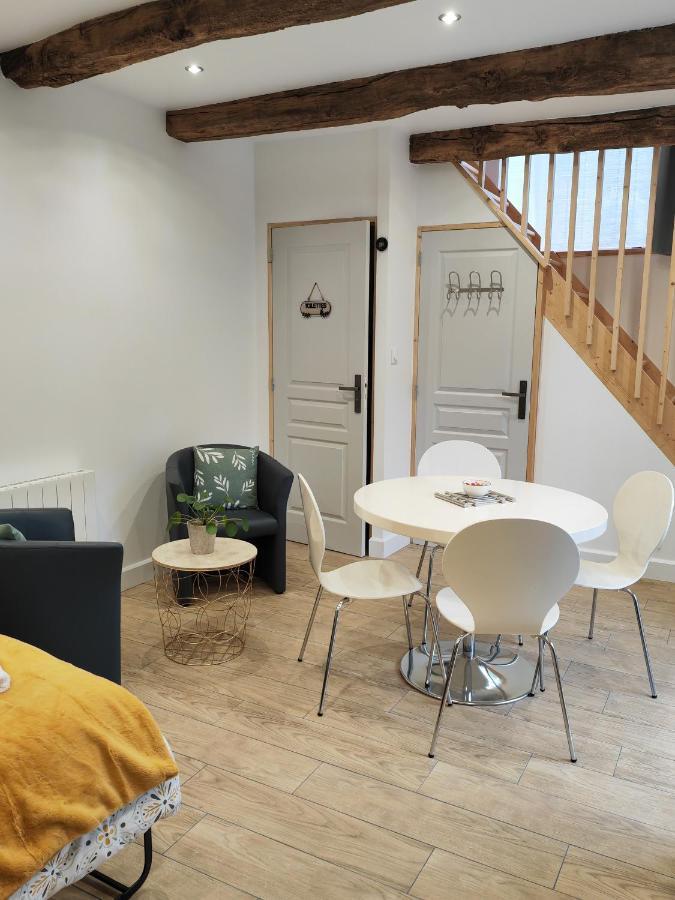 A La Memoire De Merlin & Spa Saint-Malon-sur-Mel Exterior photo